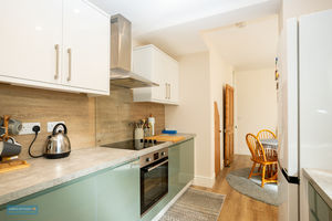 Kitchen- click for photo gallery